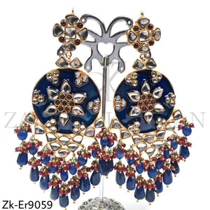 Adorable meen earrings.