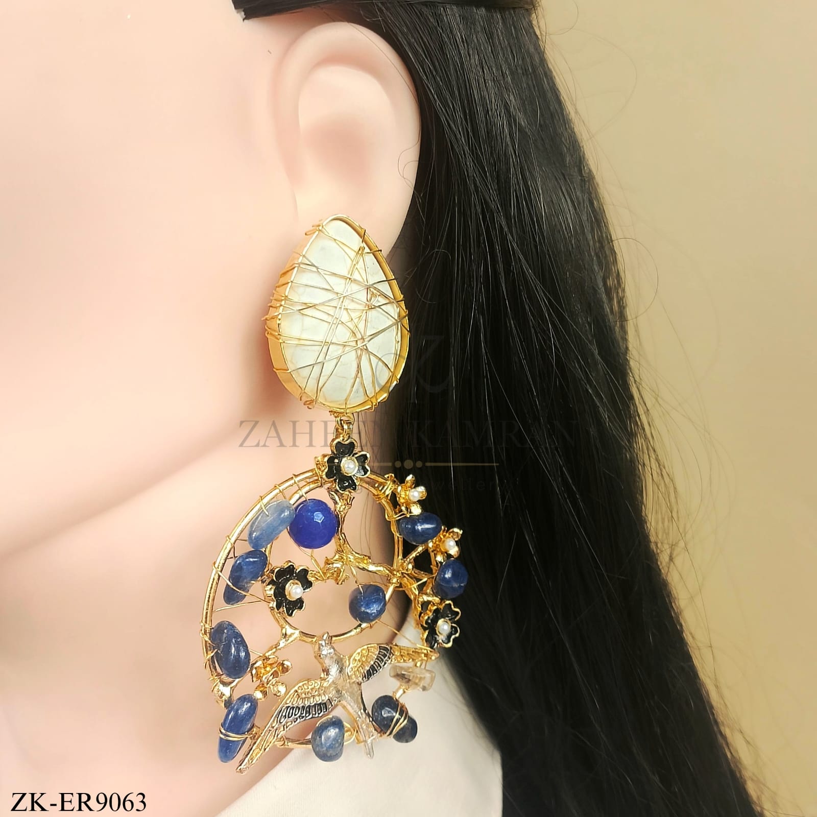 Pigeon style earringa.