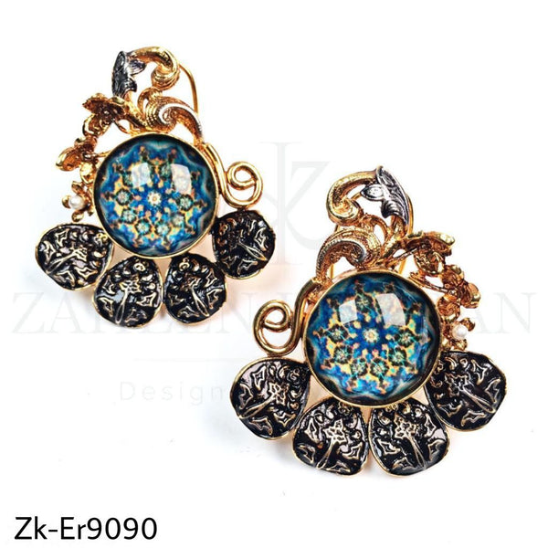 Stunning earrings.