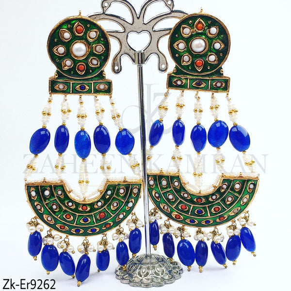 Stunning earrings.