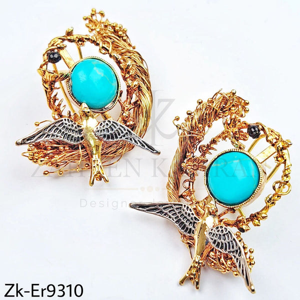 Bird style earrings.