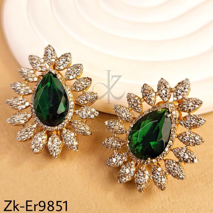 LEAFY EARRINGS