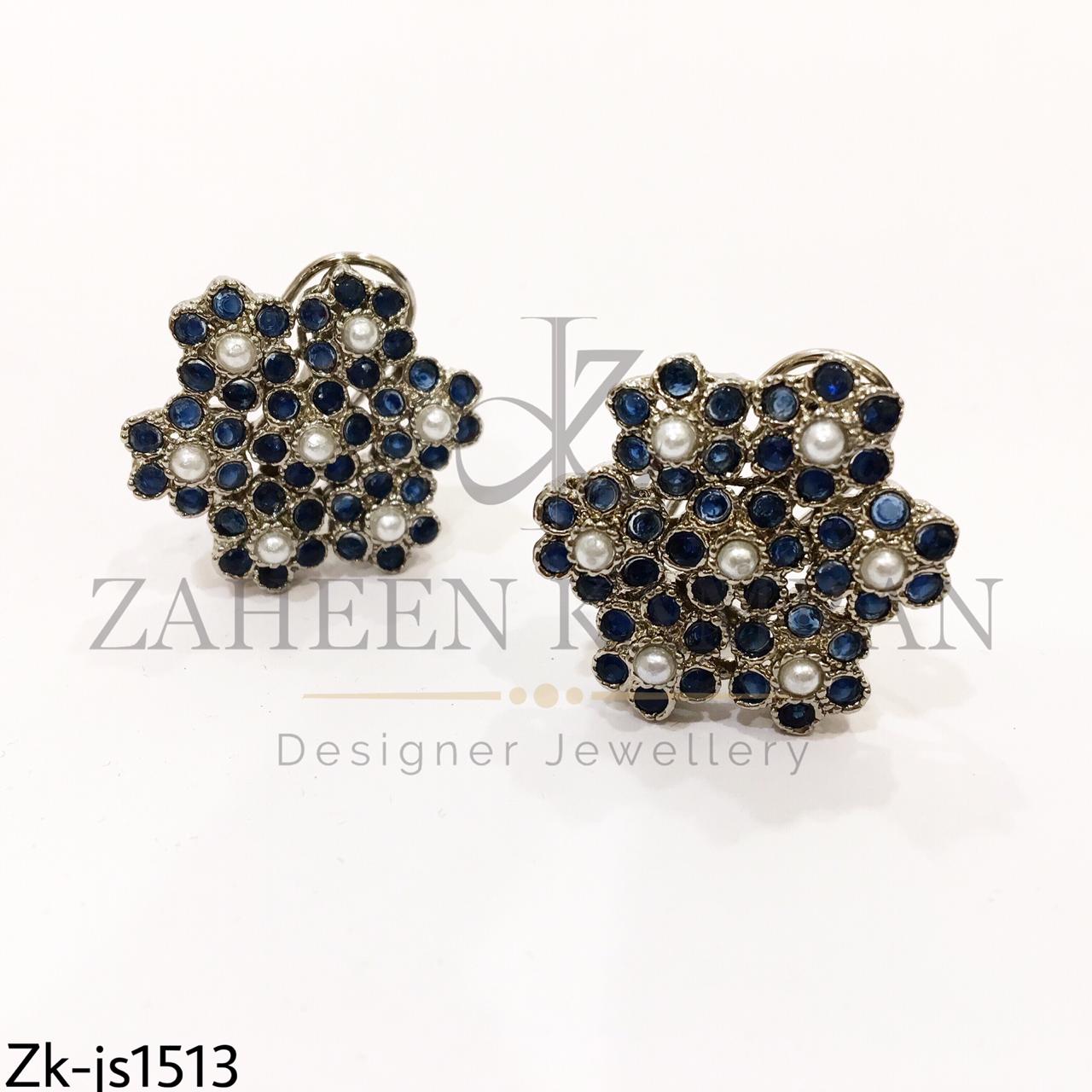 Precisely Made Necklace Set