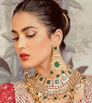 Kundan Adorable Necklace Set