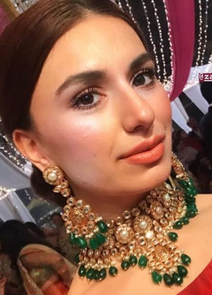 Emerald Kundan Dignified Necklace set