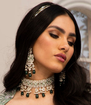 Silver Emerald Choker Set