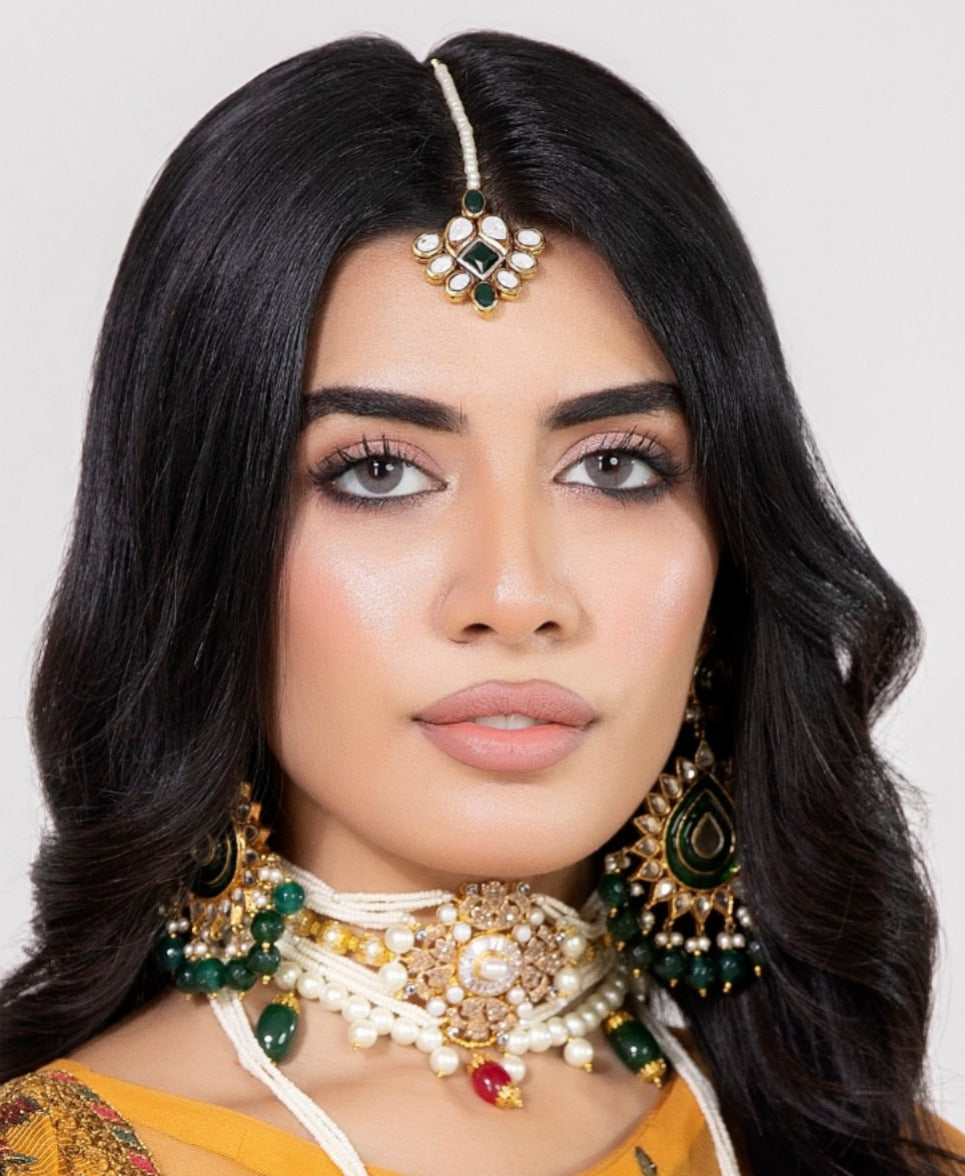 Emerald Pearl Choker