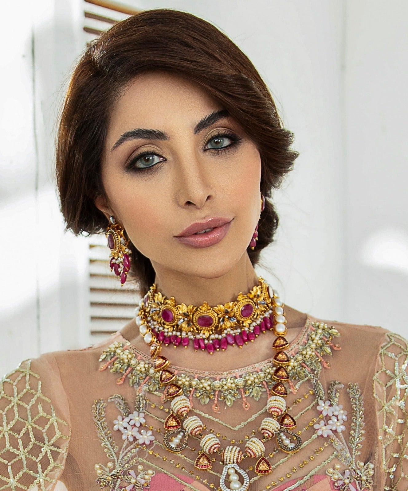 Vintage choker set