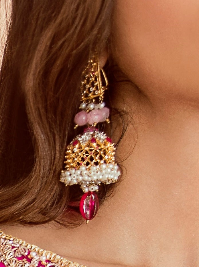 Cutwork detailed set
