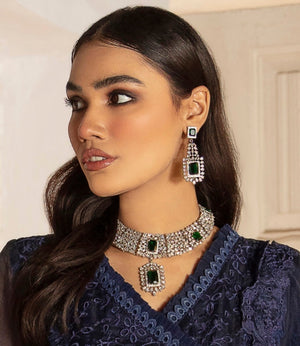 Zirconian emerald set