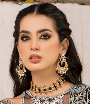 Sleek Smoked Choker Set