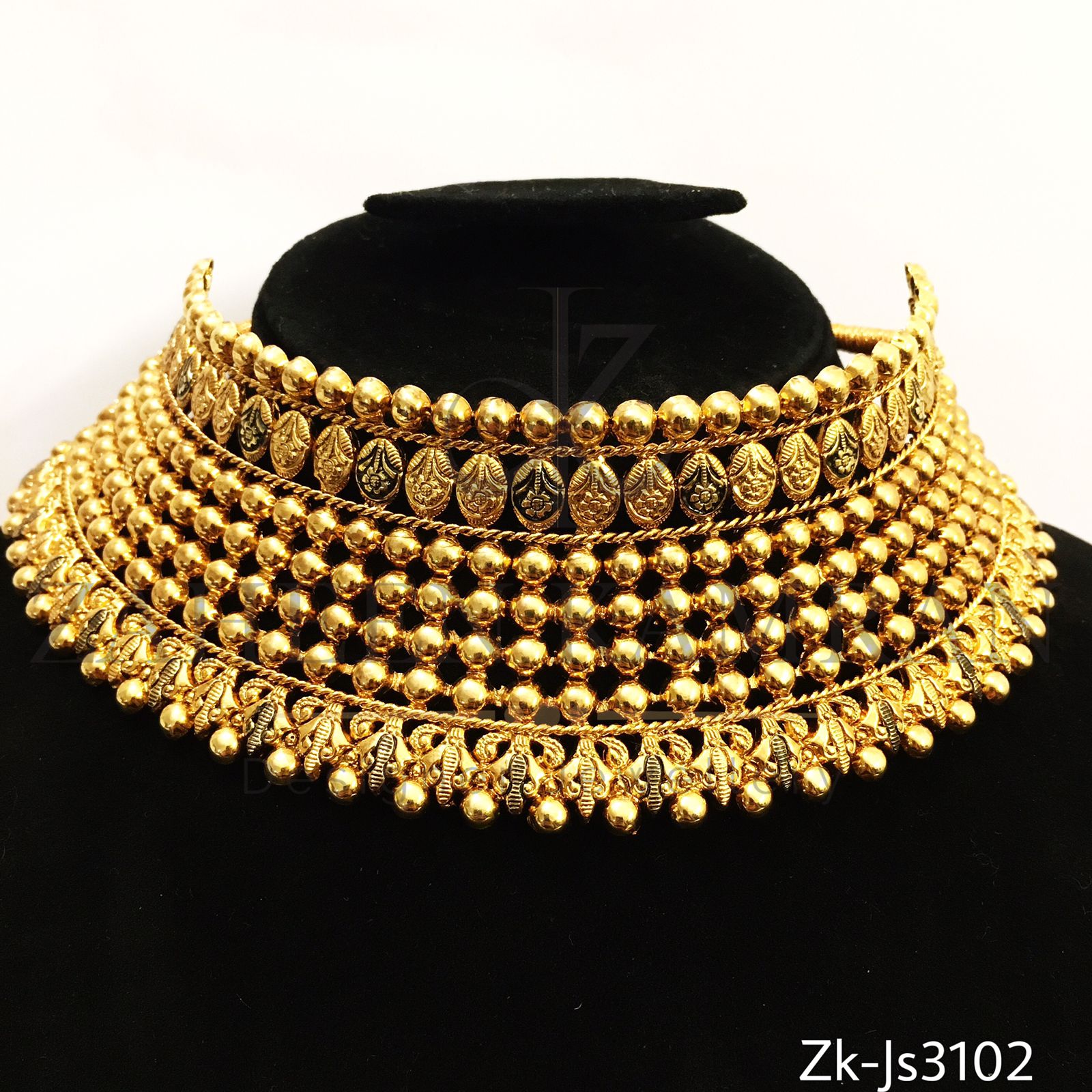 Antique Gold Set