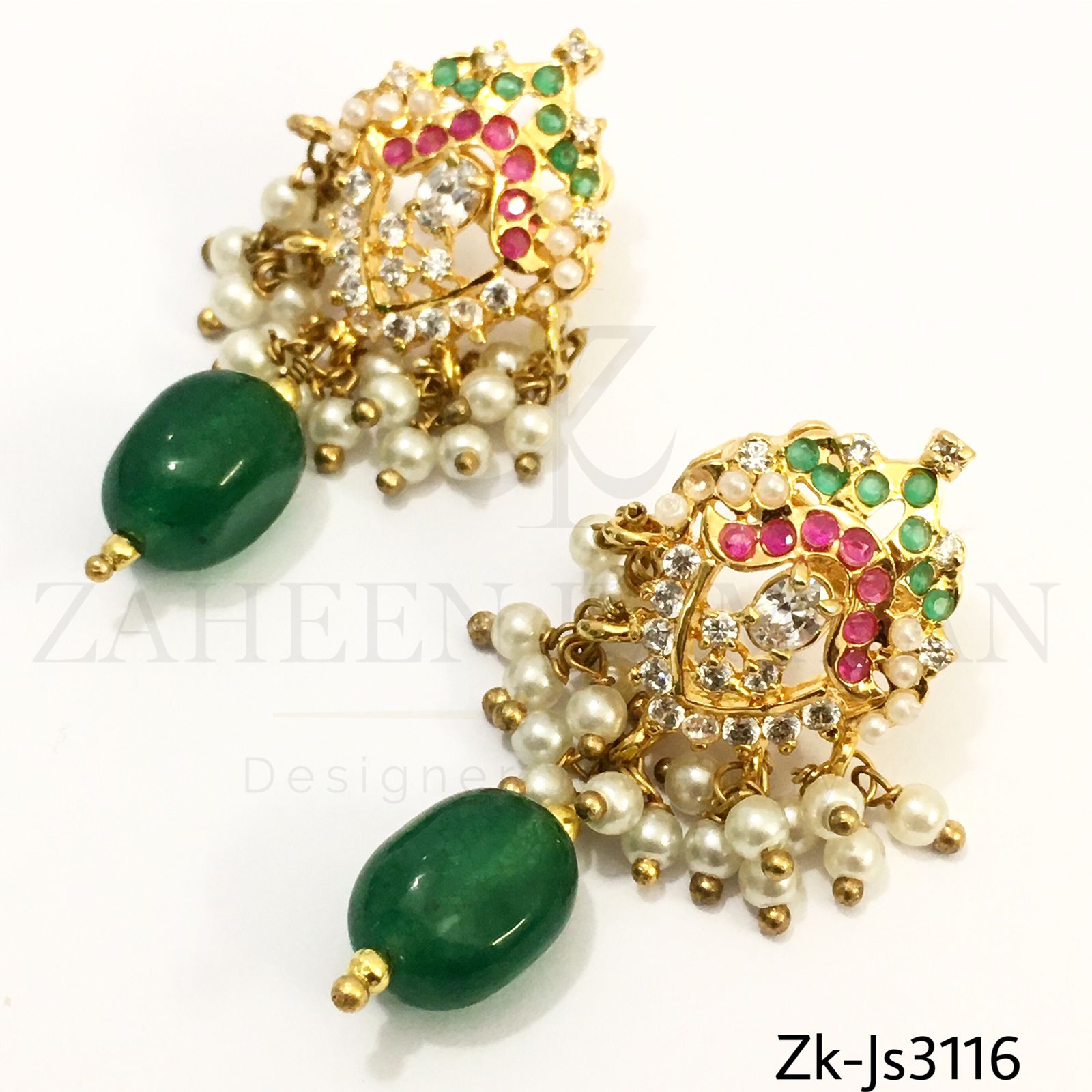 Sleek Traditional Set