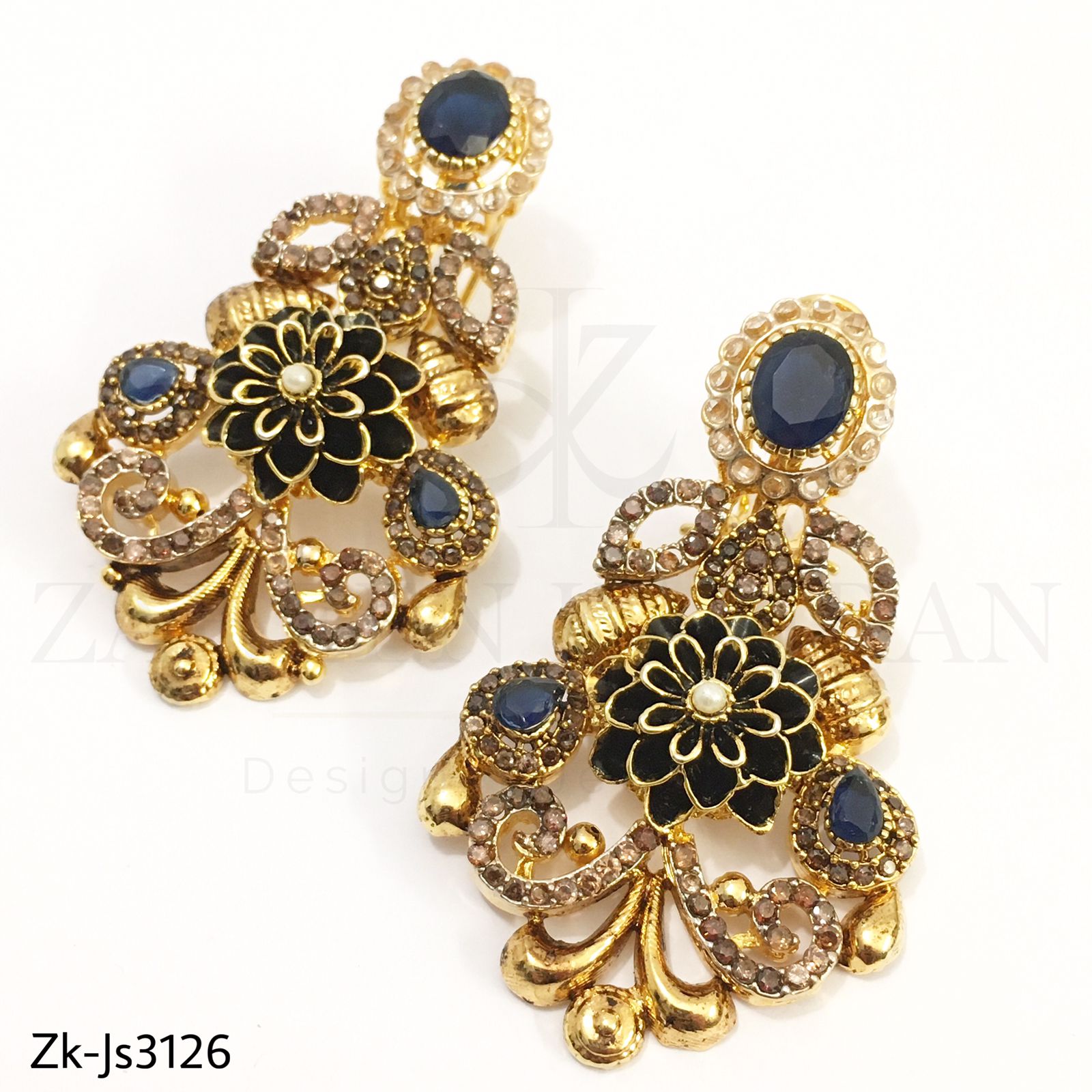Sapphire V-shaped Set