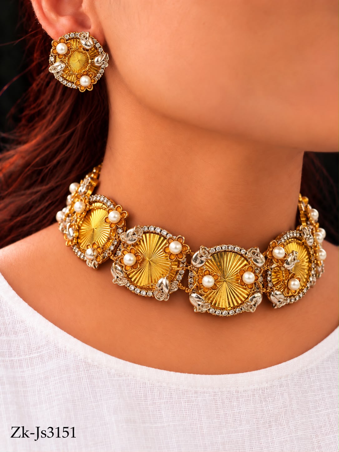 Swril Coins Choker Set