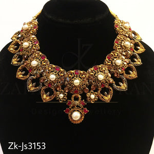 Detailed Ruby Set