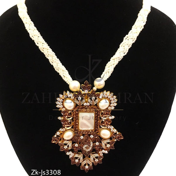 Classy Pendant Mala Set