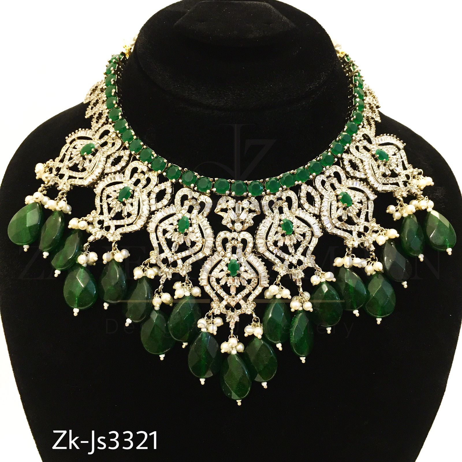 Emerald Silver Set