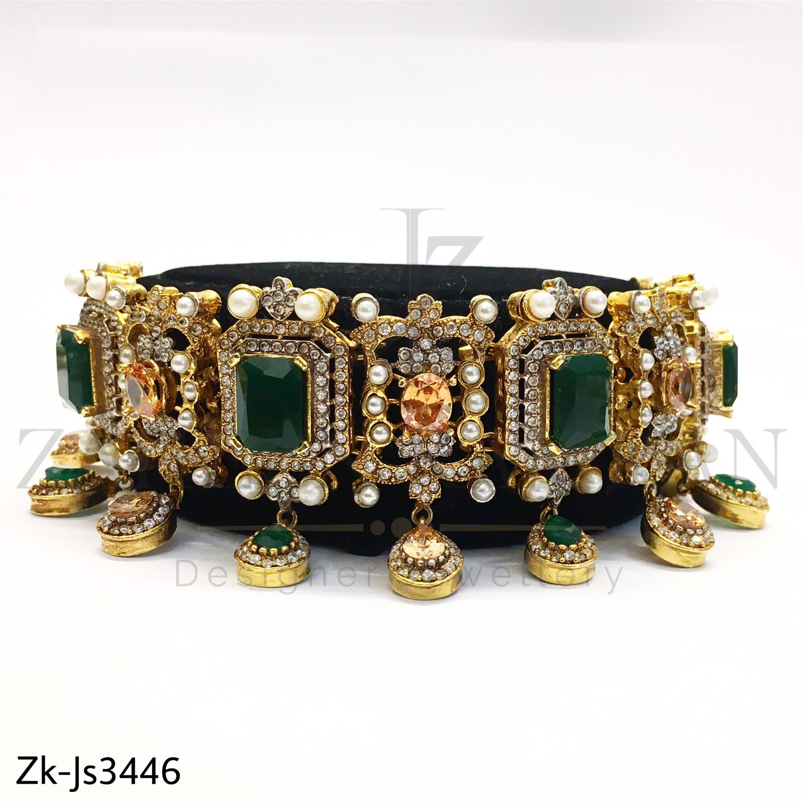 Emerald zirconian choker ser