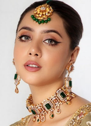 Emerald zirconian choker ser