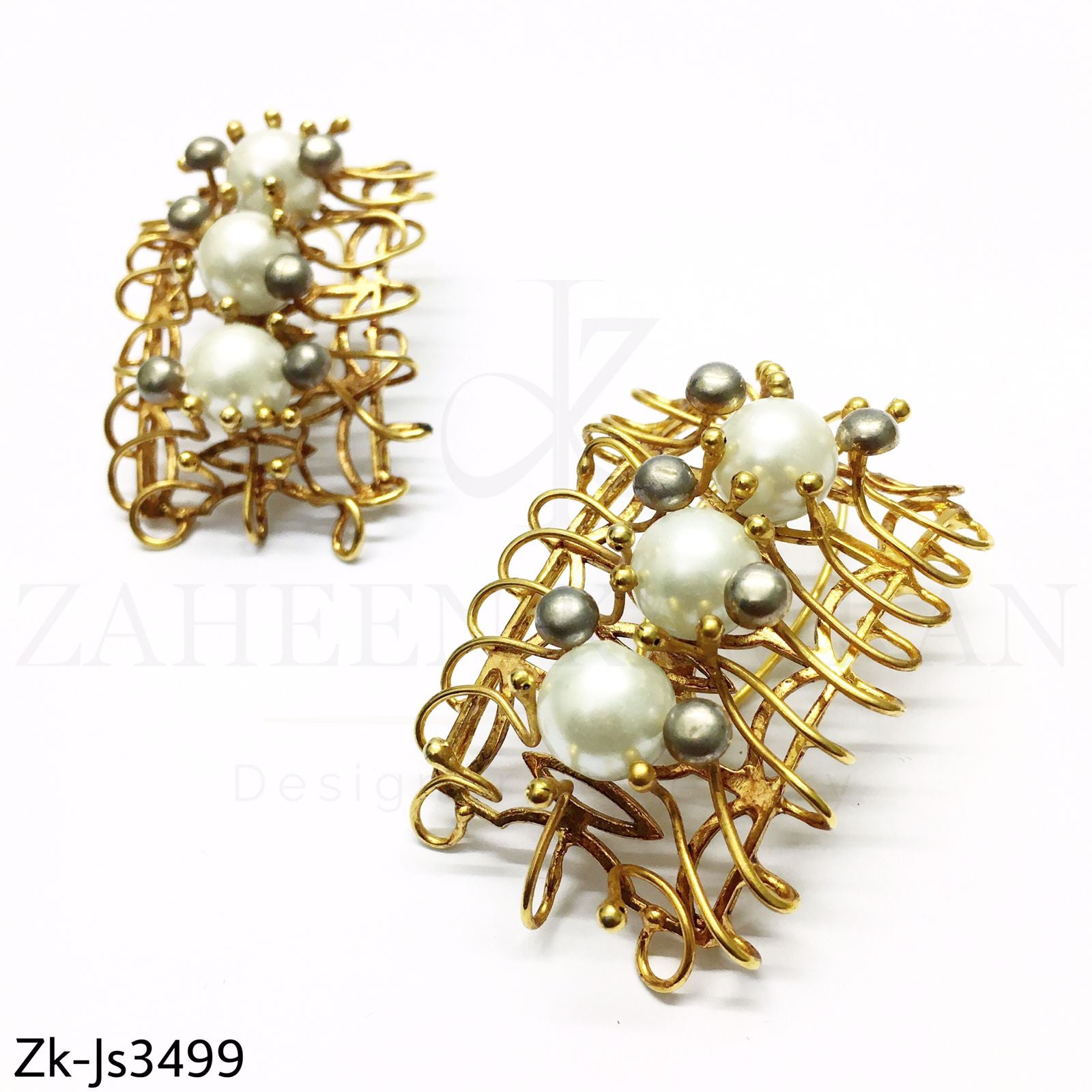 Pearls Cluster Choker Set