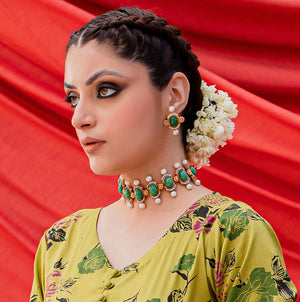 Emerald Pearls Choker set