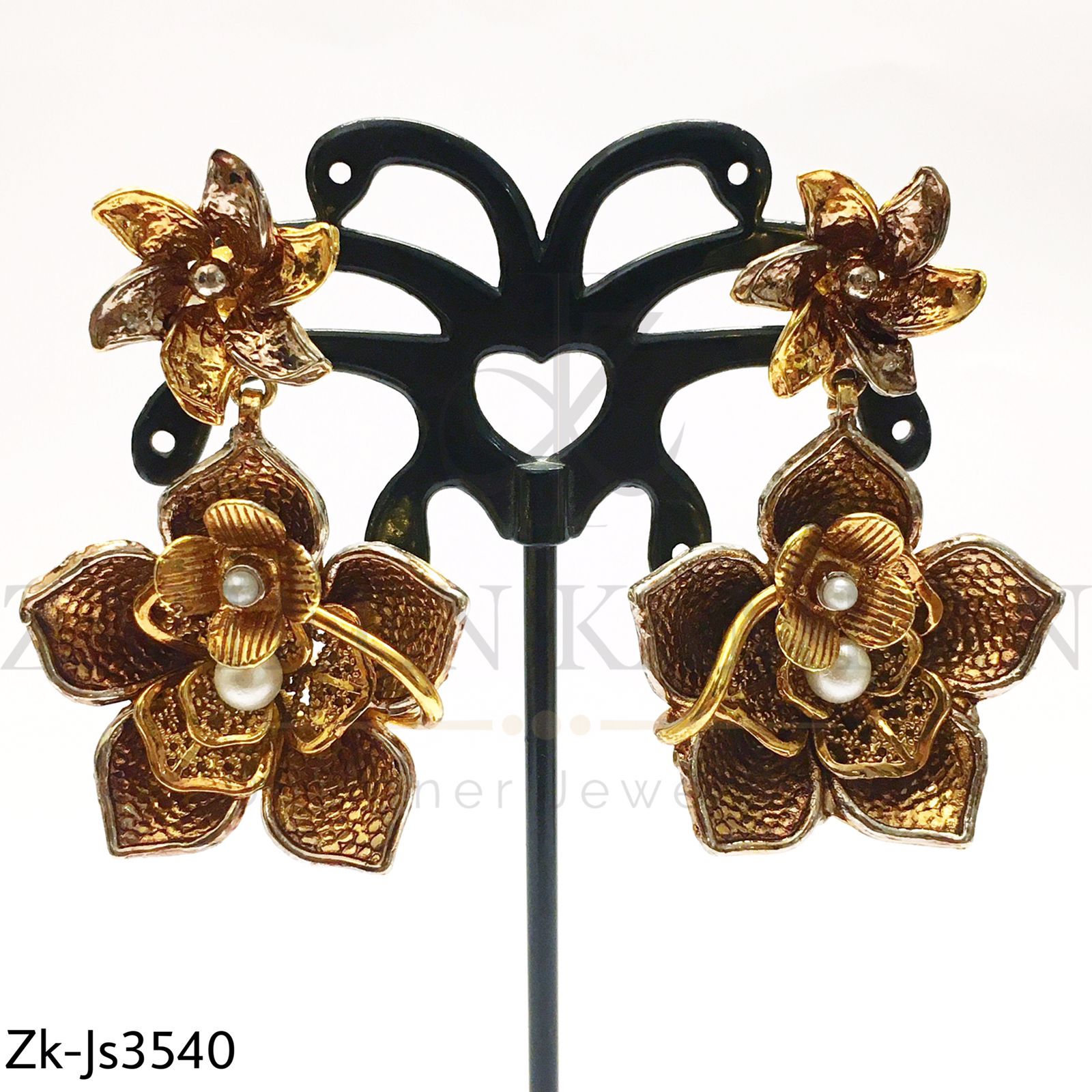 Floral 3D Choker Set