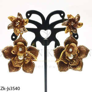 Floral 3D Choker Set