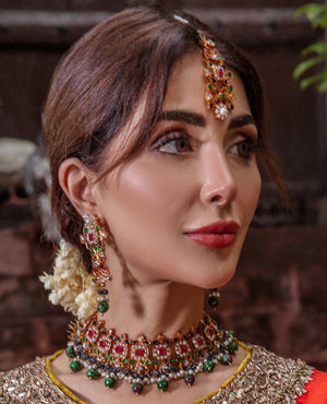 Filigree cutwork set