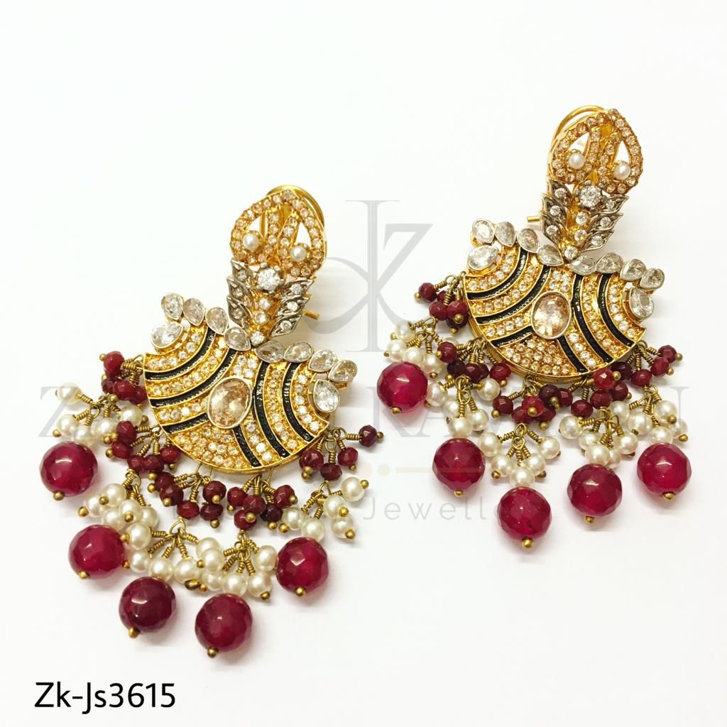 Cutwork antique choker set