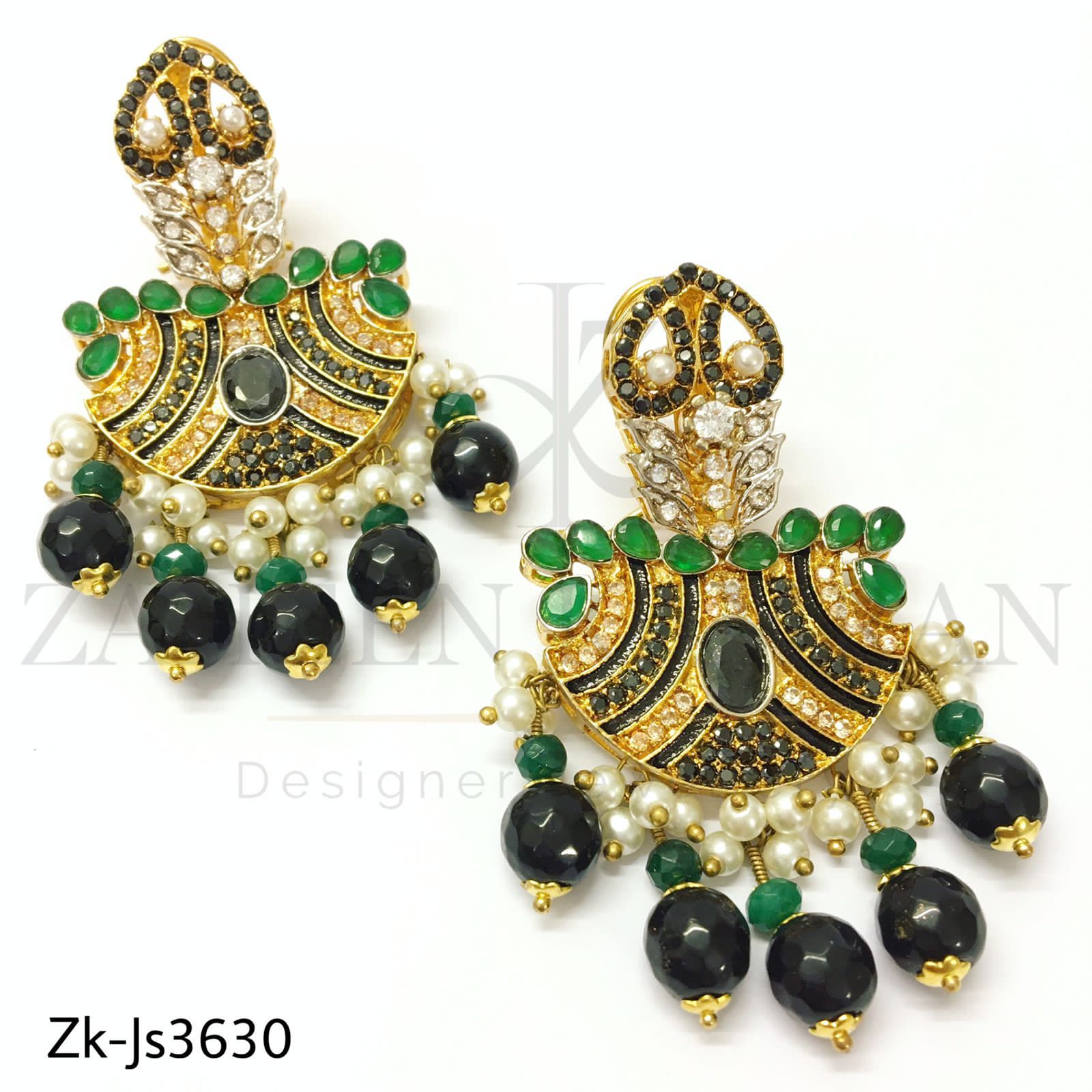 Emerald minna choker