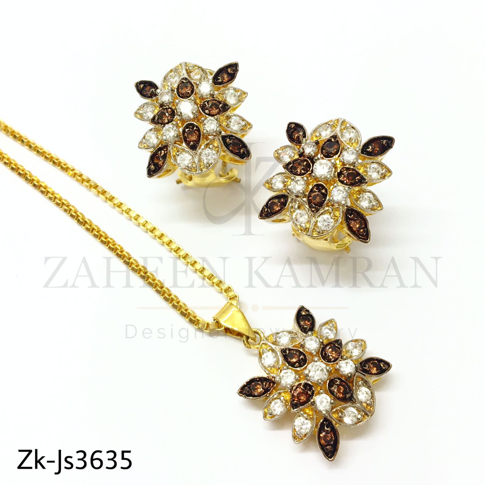 Stylish Zirconia pendant