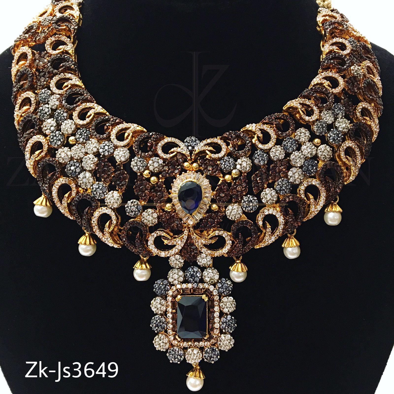 Antique sapphire set