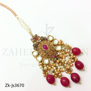 Glossy red kundan set