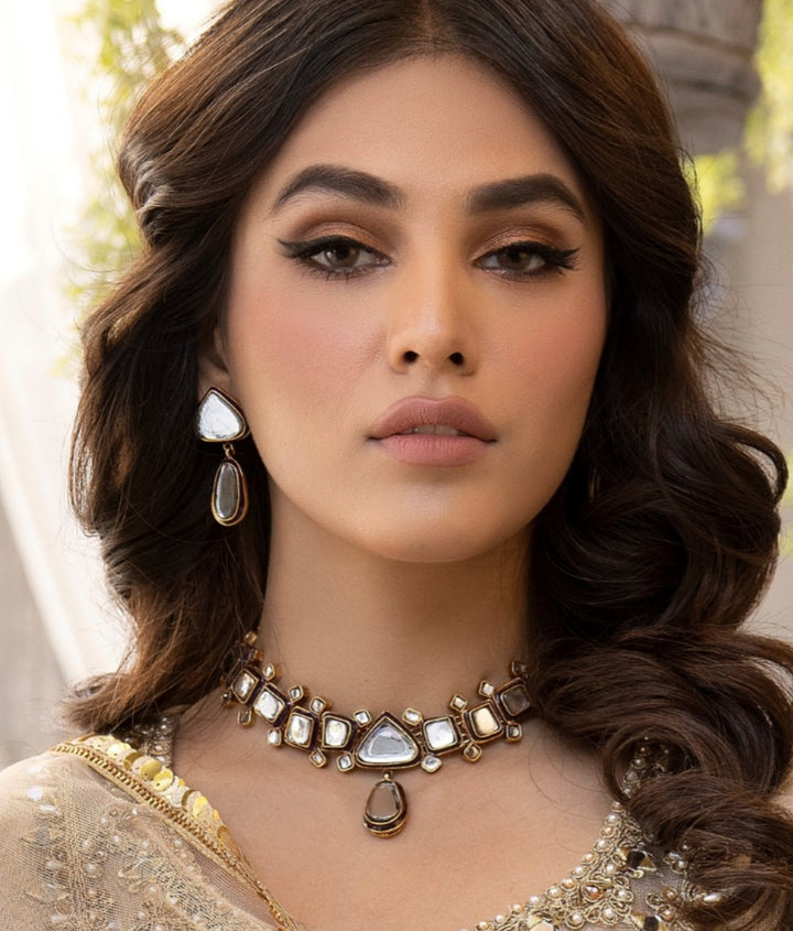 Classy kundan set