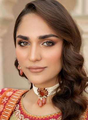 Classic handwoven choker