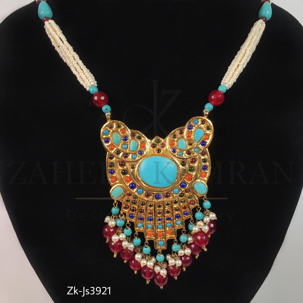 Unique feroza set