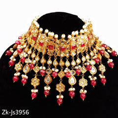 Glamorous bridal set.