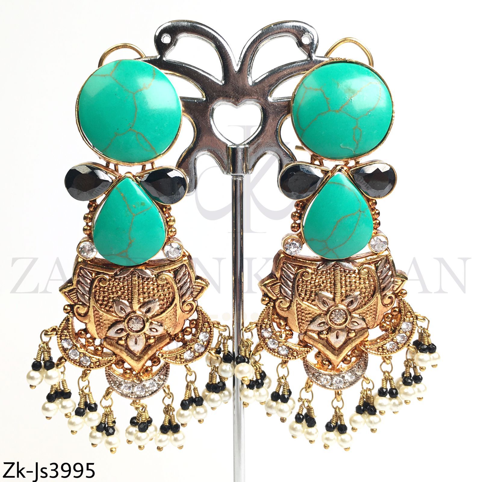 Feroza hanging set.