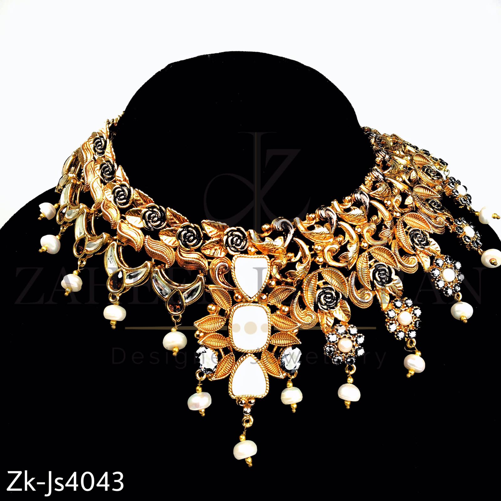 Majestic bridal set.