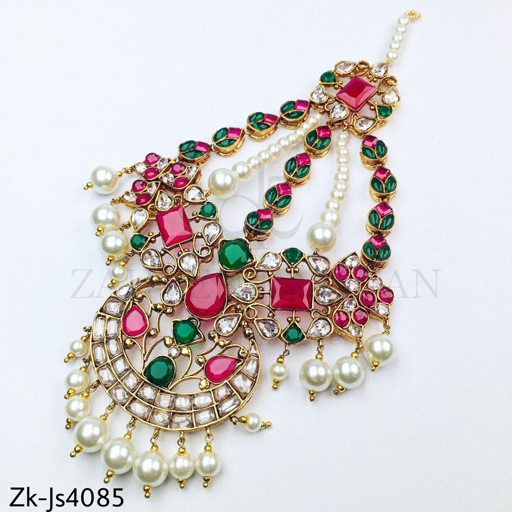 Flawless bridal set.