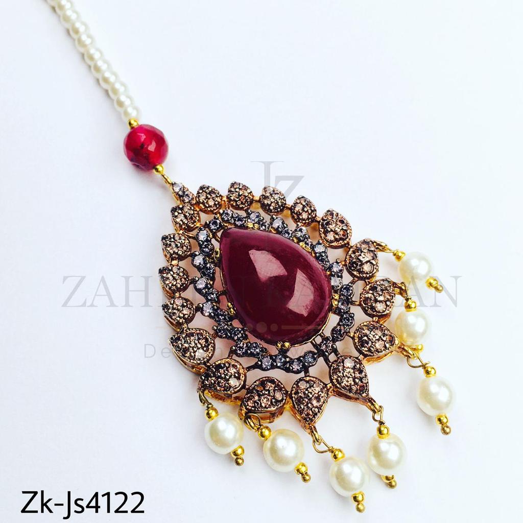 Majestic bridal set.