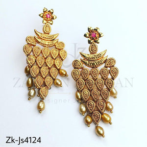 Unique style set.