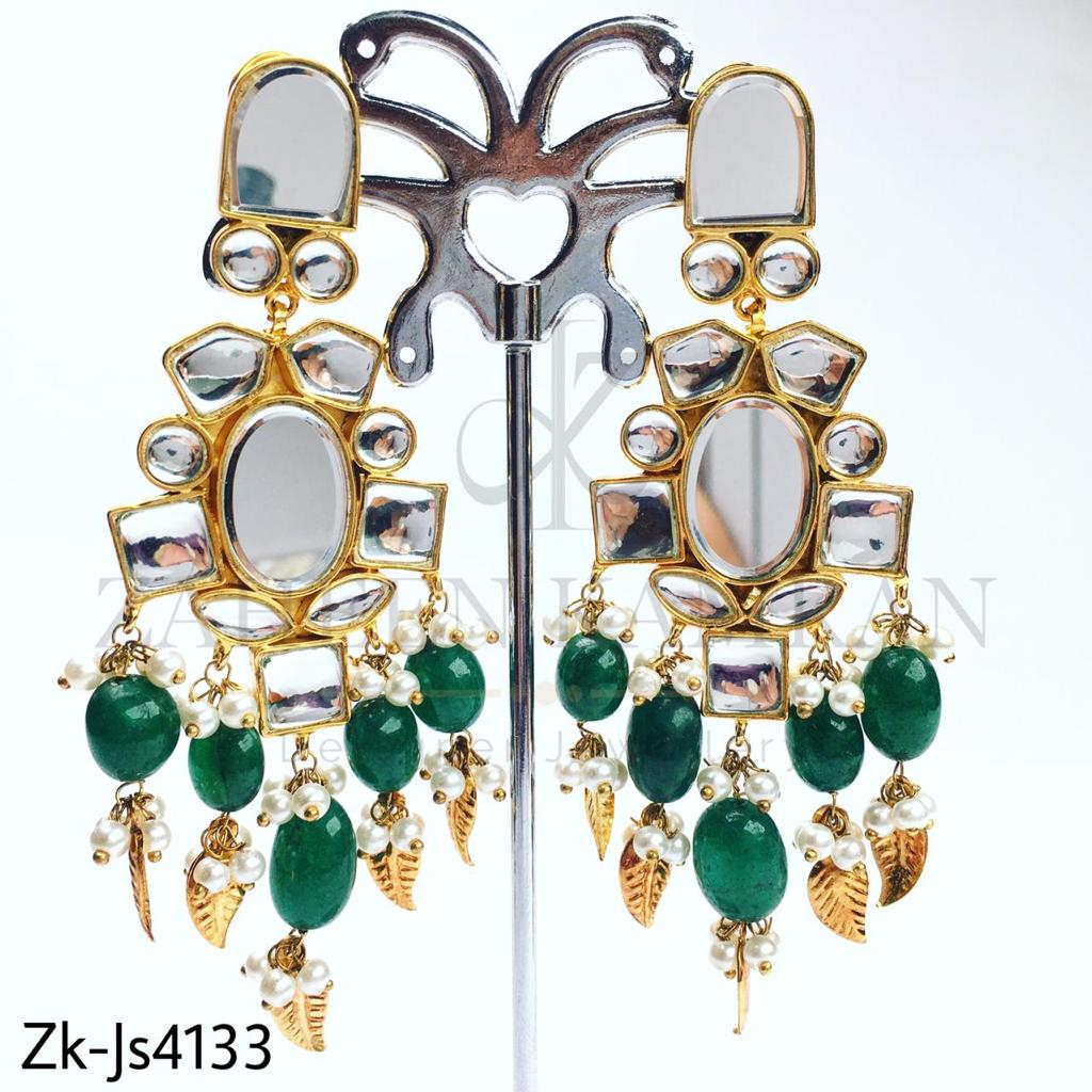 Delightful bridal set.