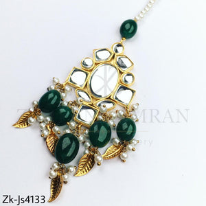 Delightful bridal set.