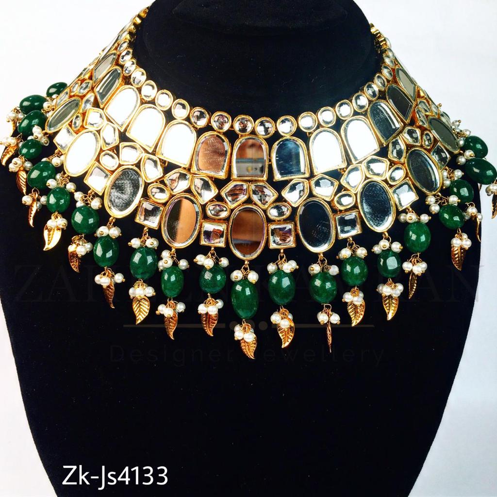 Delightful bridal set.