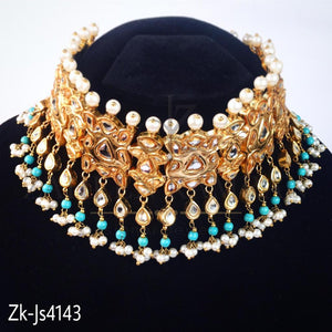 Exquisitely polki set.