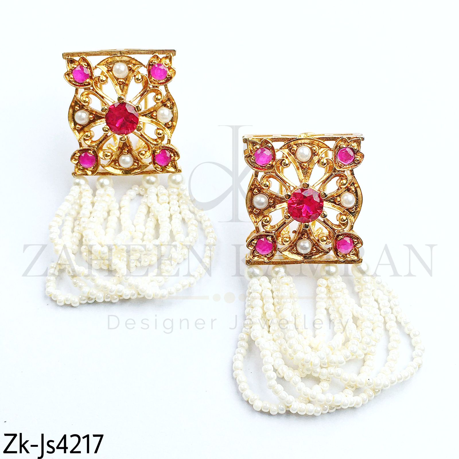 Gorgeous hanging set.