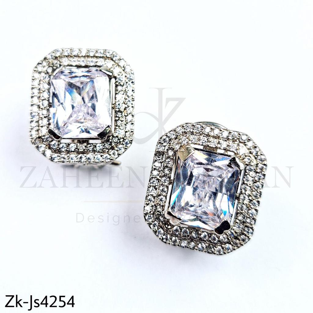 Incredible silver set.