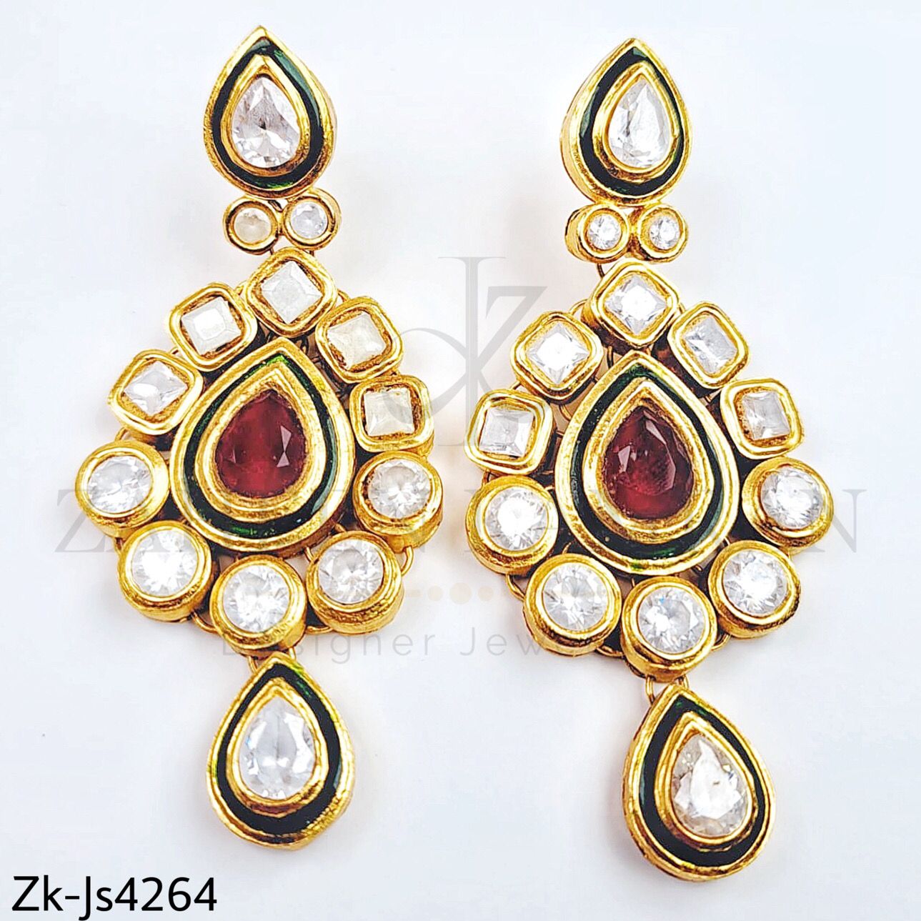 Majestic bridal set.